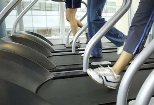 A regular exercise program and weight loss can help relieve the symptoms of spider veins and varicose veins. 