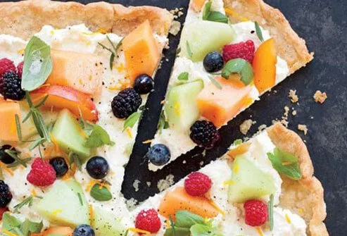 Photo of fruit pizza.