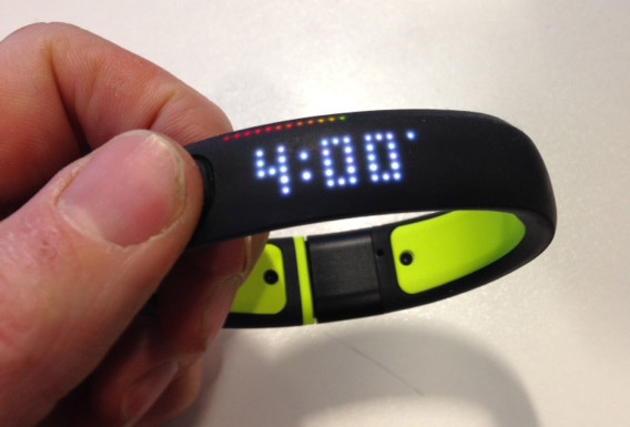 Nike Fuelband SE time watch