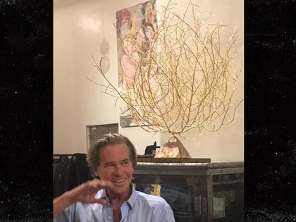 1019-val-kilmer-art-gallery-FACEBOOK-01