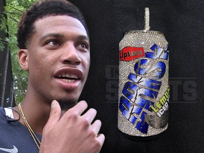 0913-Chris-McCullough-brisk-iced-out-tmzsports-03