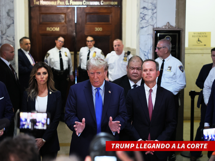 Trump llegando a la corte