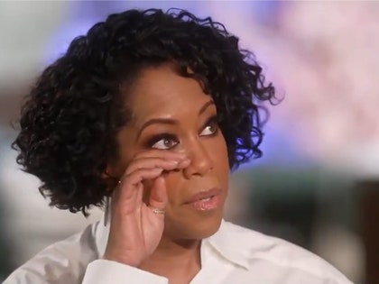 Regina King emocionada al hablar de la muerte de su hijo Ian