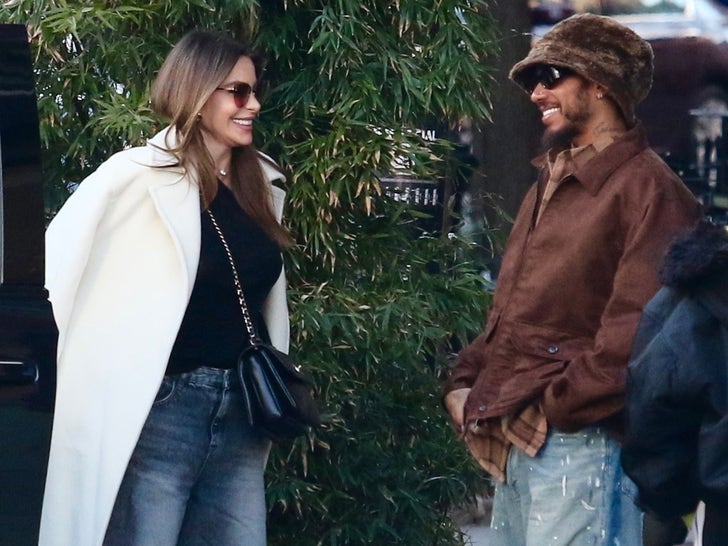 Sofia Vergara and Lewis Hamilton Flirt After Two-Hour Lunch Date in NYC