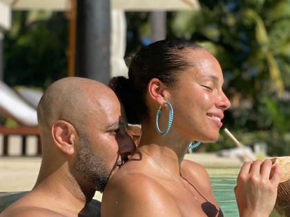 alicia-keys-bday-romantic-vacation-photos0