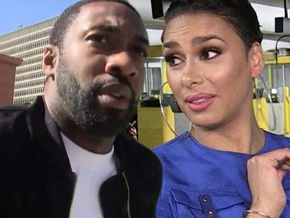 0111_gilbert_arenas_laura_govan_tmz