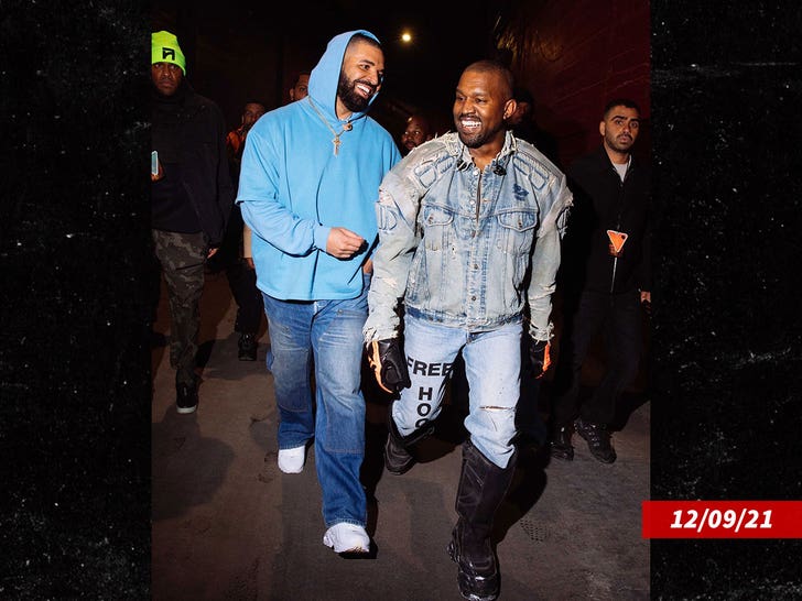 1211-drake-kanye-backgrid-02