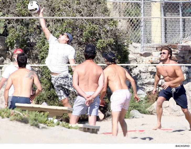 Leonardo DiCaprio Adds Scott Eastwood to His Beach Volleyball Team :: 0723-scott-eastwood-leonardo-dicaprio-back-7