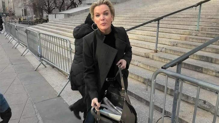 011719_megyn_kelly_kal_v2