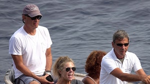 0803_tom_hanks_rita_Wilson_backgrid