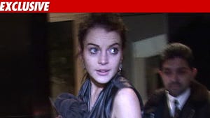 0917Lindsay_lohan_EX_TMZ_06