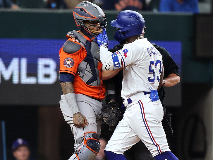 1021 aastros rangers fight getty 3