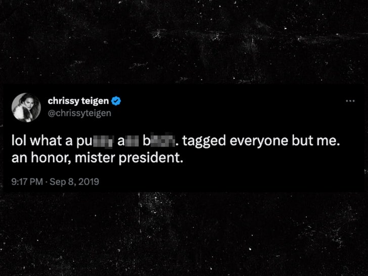 chrissy tiegen tweet