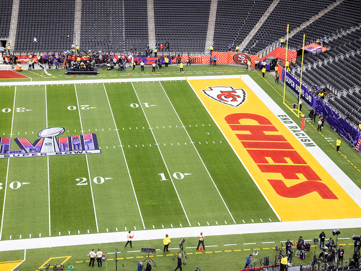 The Final Touches before the Super Bowl!