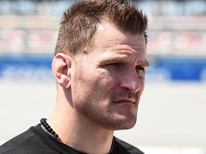 0329-Stipe Miocic-getty1