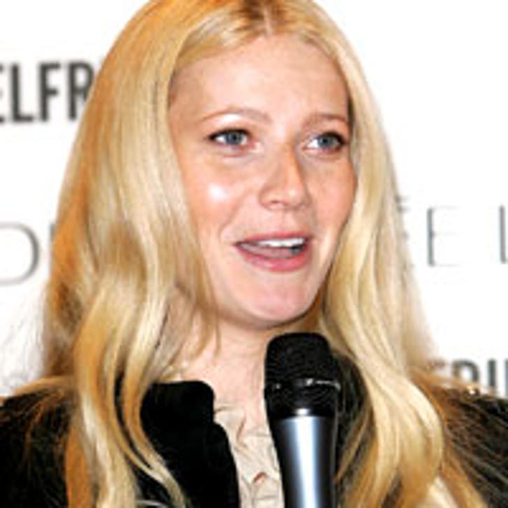 Gwyneth Sings :: paltrow-wi-0627-200-2-2