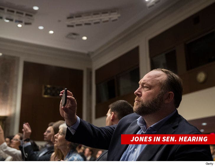 Sen Marco Rubio Squares Off with 'InfoWars' Host Alex Jones :: 0905-alex-jones-senate-testimony-getty02-3