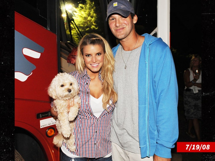 0204 jessica simpson tony romo getty