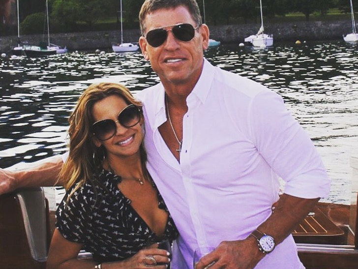 Troy Aikman's Fiancee Reveals Massive Diamond Engagement Ring PHOTOS :: 0602-troy-aikman-and-girlfriend-instagram-1