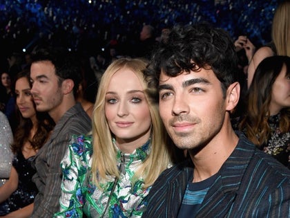 sophie_turner_joe_jonas_together_photos20