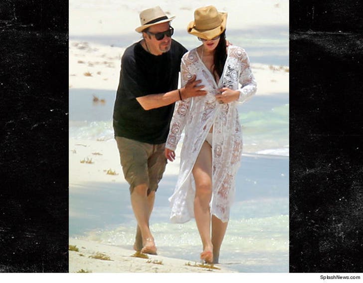 Al Pacino Celebrates th Birthday with Feel of Girlfriend in :: 0426-al-pacino-lucila-sola-tulum-mexico-splash-main-3