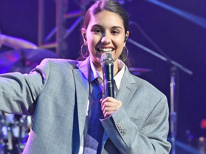 0405-alessia-cara-memba-them-primary_720