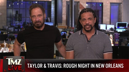 021025_tmz_live_taylor_travis_SB_kal