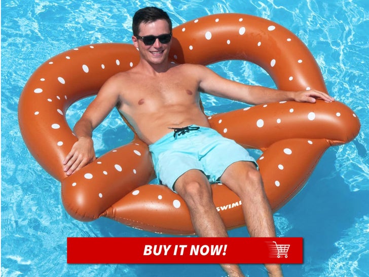 Giant-Pretzel-Swim-Inflatable-MAIN