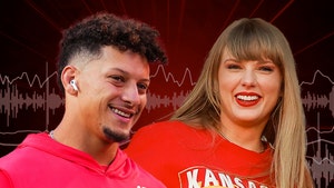 pat-mahomes-taylor-swift-2