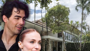 Joe Jonas And Sophie Turner With Their House