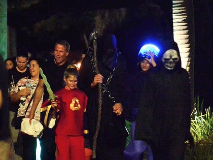 Tom Brady Dresses Up With Kids For Halloween photos 7