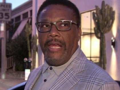 0828-Judge Mathis-tmz-01