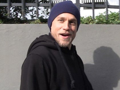 121516_charlie_hunnam_primary