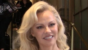 0127-pamela-anderson-tmz-01