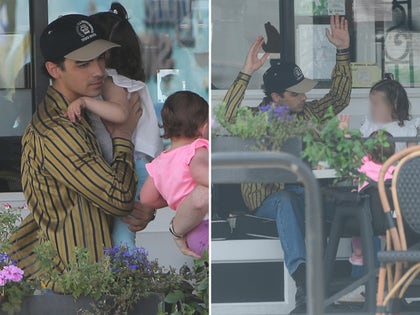 0906-Joe-Jonas-Daughters-PRIMARY