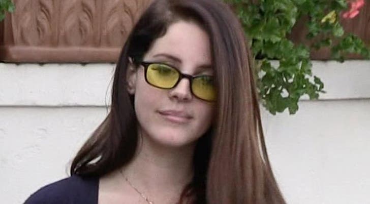 Lana Del Rey -- My Jaguars Got Jacked :: 1203-lana-del-rey-tmz-2