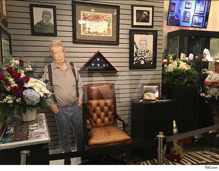 Pawn Stars' Shop Sets Up Memorial for Late Richard 'Old :: 0626-pawn-stars-memorial-tmz-wm-3