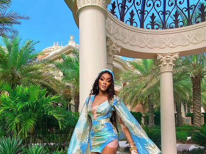 0105-Winnie-Harlow-Dubai-Photos0025