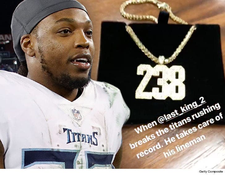 Derrick Henry Gets Titans O-Linemen Custom Diamond Chains After Monster :: 0102-derrick-henry-chain-getty-insta-4