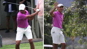 1219-Barack-Obama-Golf-Hawaii-holidays-Photos-primary