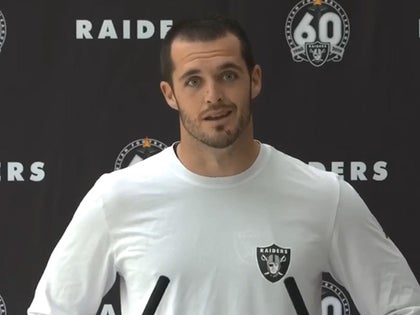 100219_derek-carr-priamry