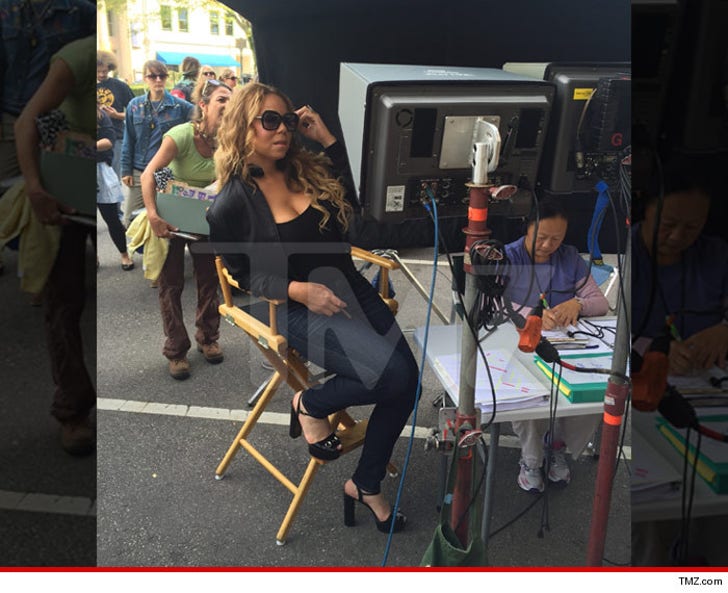 Mariah Carey -- I'm Directing A Christmas Movie And My :: 1006-mariah-carey-set-chair-tmz-4