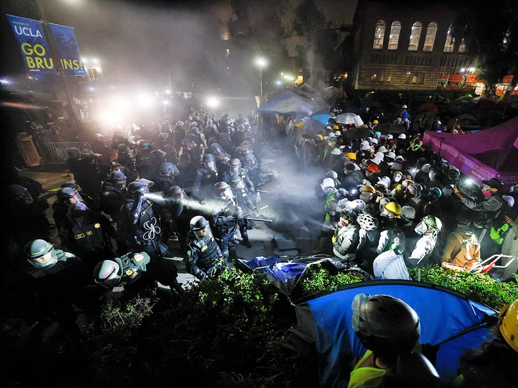 Police Face-off With Pro-Palestinian Students At UCLA