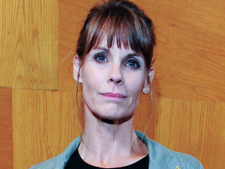 0818-Alexandra Paul-getty-01