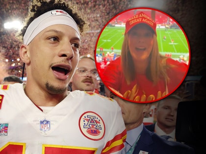 patrick mahomes and mom getty insta 1