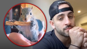 Daniela Longo mark and squirrel insta 2