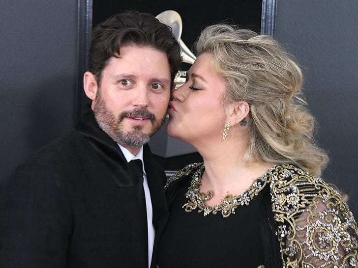 Kelly Clarkson and Brandon Blackstock -- Happier Times