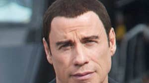 1203_john_travolta_01