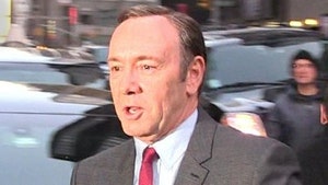 0928-kevin-spacey-tmz-01