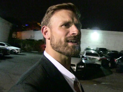 0522-chris-long-tmz-01